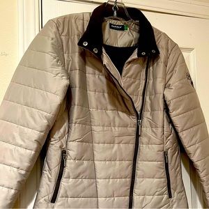 Ladies light weight puffer jacket